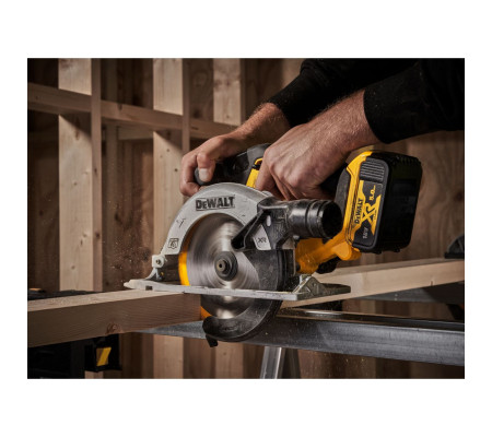 Аккумуляторная дисковая пила DEWALT DCS565P1, 18 В, 165 мм, 4950 об/мин, с АКБ 5 Ач и ЗУ (DCS565P1N-XJ)