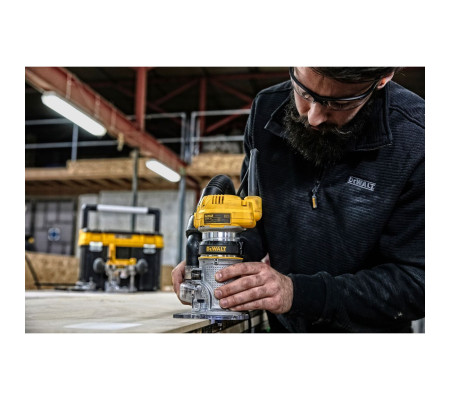 Вертикальный фрезер DEWALT D26204K, 900 Вт, 27000 об/мин, 55 мм, в кейсе (D26204K-QS)