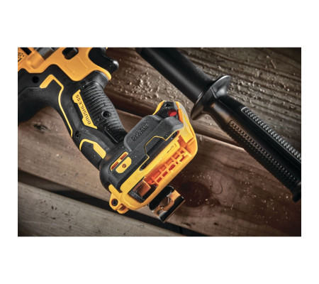 Ударная дрель-шуруповерт DEWALT DCD999NT, 18 В, 2250 об/мин, 38250 уд/мин, без АКБ и ЗУ, в кейсе TSTAK (DCD999NT-XJ)