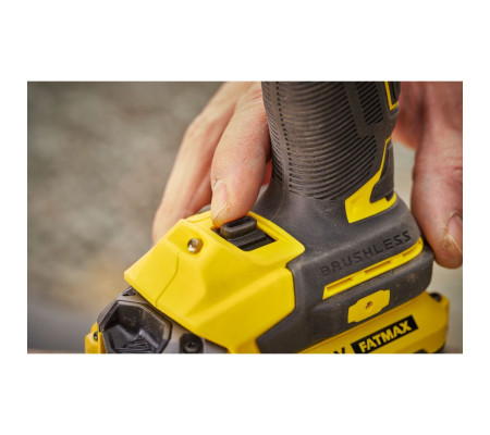 Аккумуляторный гайковерт STANLEY SFMCF920B, 18 В, 370 Нм, 3100 уд/мин, без АКБ и ЗУ (SFMCF920B-XJ)