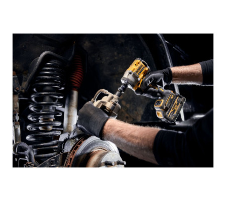 Аккумуляторный гайковерт DEWALT DCF923B, 18 В, 610 Нм, 3550 уд/мин, без АКБ и ЗУ (DCF923B-XJ)