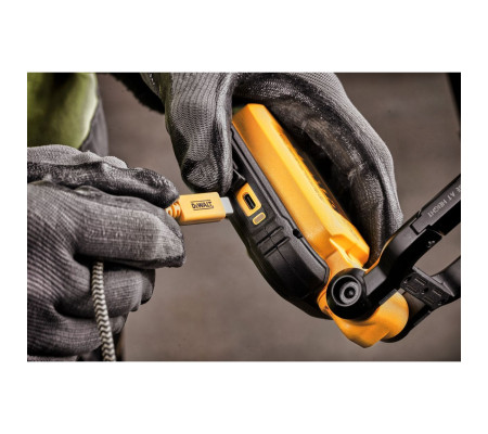 Аккумуляторный фонарь DEWALT DCL182, 200 лм, со встроенной АКБ (DCL182-A9)