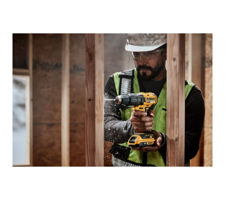 Ударная дрель-шуруповерт DEWALT DCD778D2T, 18 В, 1750 об/мин, 29750 уд/мин, с 2 АКБ 2 Ач и ЗУ, в кейсе TSTAK (DCD778D2T-QW)
