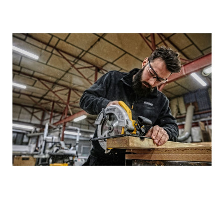 Дисковая пила DEWALT DWE560K, 1350 Вт, 184 мм, 5500 об/мин, в кейсе (DWE560K-QS)