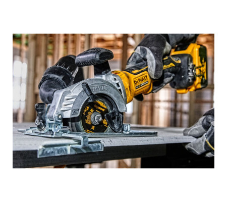 Аккумуляторная дисковая пила DEWALT DCS571P1, 18 В, 115 мм, 4500 об/мин, с АКБ 5 Ач и ЗУ (DCS571P1N-XJ)